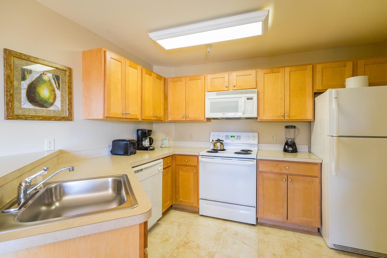 Vacation Village In The Berkshires Hancock Exteriör bild A typical kitchen in a condominium