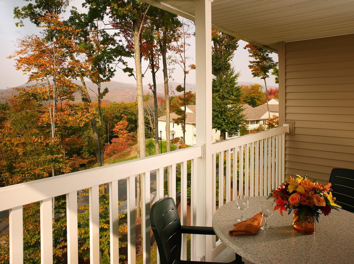 Vacation Village In The Berkshires Hancock Exteriör bild A typical balcony at the Inn at the Opera House
