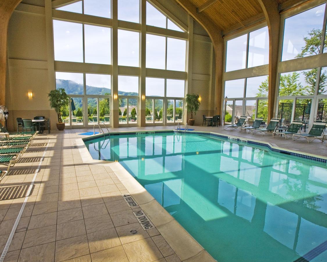 Vacation Village In The Berkshires Hancock Exteriör bild The indoor pool at the Grand Summit Hotel